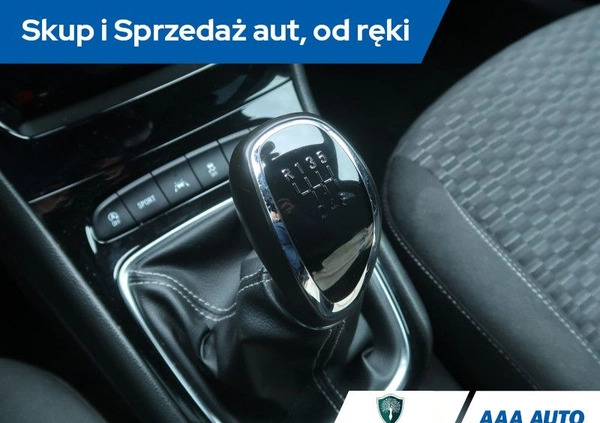 Opel Astra cena 43000 przebieg: 132747, rok produkcji 2017 z Ozorków małe 172
